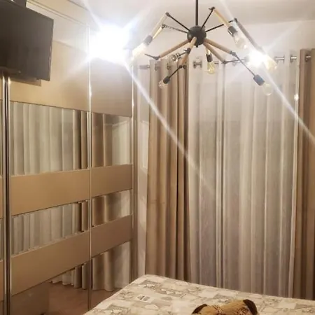 Nicol Apartment